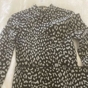 Black and gray elastic dress